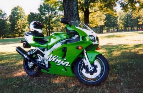 ZX750R.jpg ZX750R.jpg