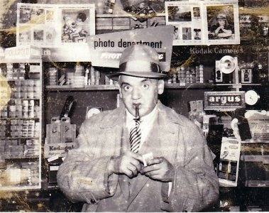 Weegee.jpg Weegee.jpg