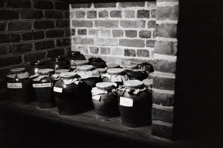 Cellars #1 - Williamsburg - Bessa R3A - 40mm f1pt4 - TriX at 1600.jpg Cellars #1 - Williamsburg - Bessa R3A - 40mm f1pt4 - TriX at 1600.jpg