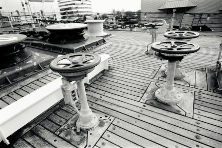 USS Wisconsin - Deck Valves - R3A - 21mm f4 - Neopan SS.jpg USS Wisconsin - Deck Valves - R3A - 21mm f4 - Neopan SS.jpg