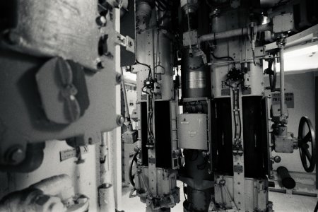 USS Wisconsin - Machine Room - R3A - 21mm f4 - Neopan SS.jpg USS Wisconsin - Machine Room - R3A - 21mm f4 - Neopan SS.jpg