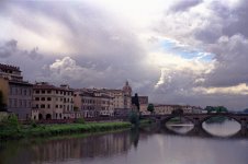 Arno_Firenze.jpg