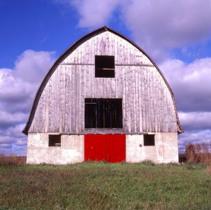 red barn.jpg