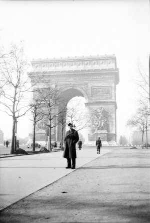 Dec_1945_Paris_0002.jpg