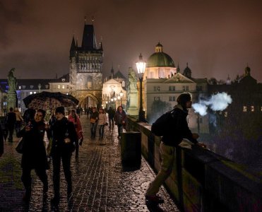 RFF Prague Bridge night.jpg