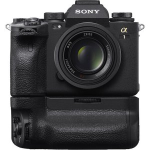 Sony Alpha 1 with grip and 55mm f:1.8 Zeiss Sonnar FE ZA lens.jpg Sony Alpha 1 with grip and 55mm f:1.8 Zeiss Sonnar FE ZA lens.jpg