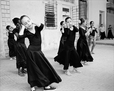 dancing-young-girls-Havana.jpg dancing-young-girls-Havana.jpg