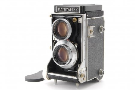 Mamiyaflex C of 1956.jpg