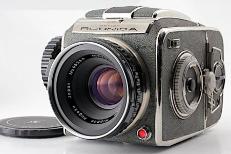 Bronica D (Deluxe) wiuth 75mm f:2.8 Nikkor-P lens.jpg