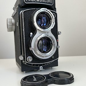 Ricoh Diacord G with 80mm f:3.5 Rikenon taking lens in Citizen MV 1:1:400 sec plus B shutter.jpg
