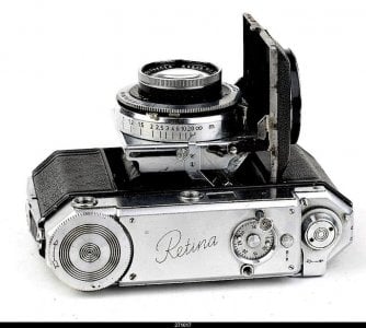 Rare Kodak Retina II, top view, showing stubby wind lever.jpg