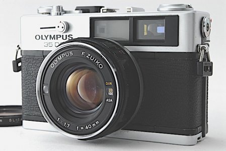 Olympus 35 DC: has a great 40mm f:1.7 F. Zuiko lems. It's autoexposure only but with workaroun...jpg